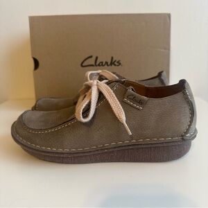 Clarks Janey Mae Brown Beeswax Lace Up Shoe Women 7.5 M